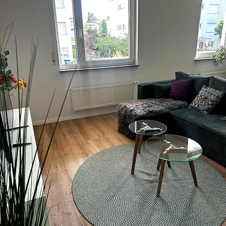 Ruhige Wohlfuehlwohnung In Top-lage * 에를랑겐