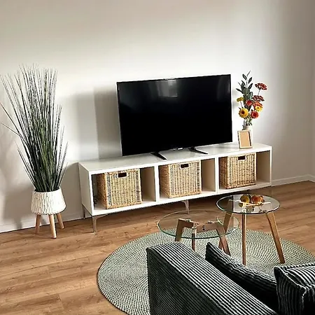 Ruhige Wohlfuehlwohnung In Top-lage 아파트 *