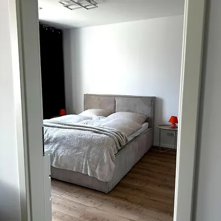 Ruhige Wohlfuehlwohnung In Top-lage